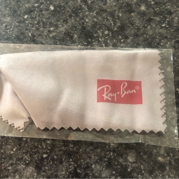 COPY - COPY - New Ray-Ban Sunglass Case - Picture 5 of 5